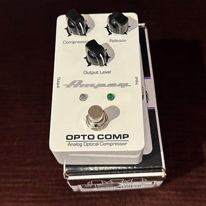 Ampeg Opto Comp Analog Optical Compressor Pedal (Pre-Owned)