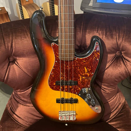 Fender Early 2000s MIM Fretless Jazz Bass (Pre-Owned)