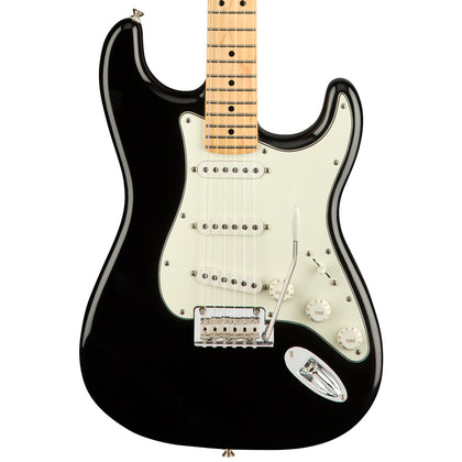 Fender Player Stratocaster with Maple Fingerboard - Black