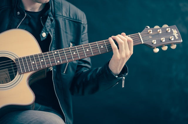 Differences Between Guitar Strings: Which Are the Best for You?