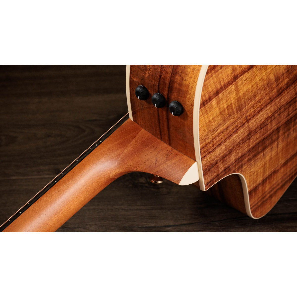 Taylor 214ce-K DLX Hawaiian Koa Acoustic-Electric Guitar