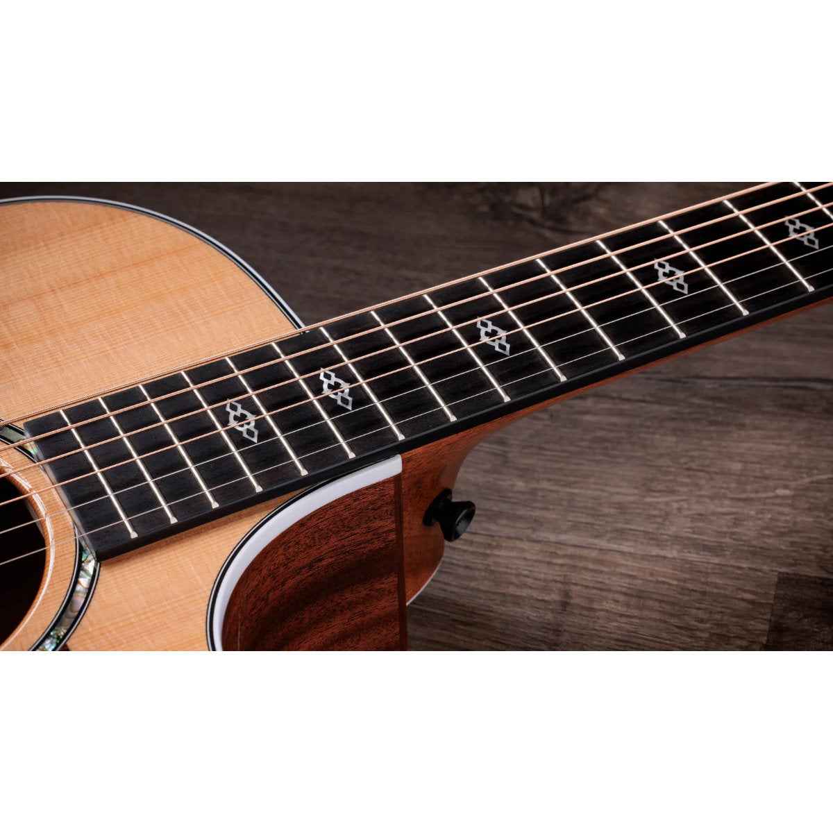 Taylor Next Generation 512ce Neo-tropical Mahogany Acoustic-Electric Guitar