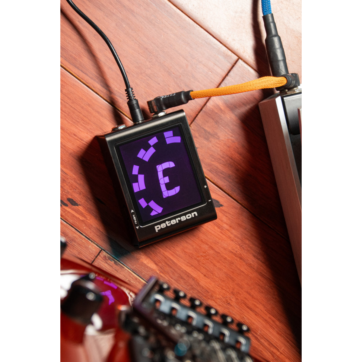 Peterson StroboVUE Always-On PedalBoard Tuning Monitor Pedal w/ Pure Buffer Output