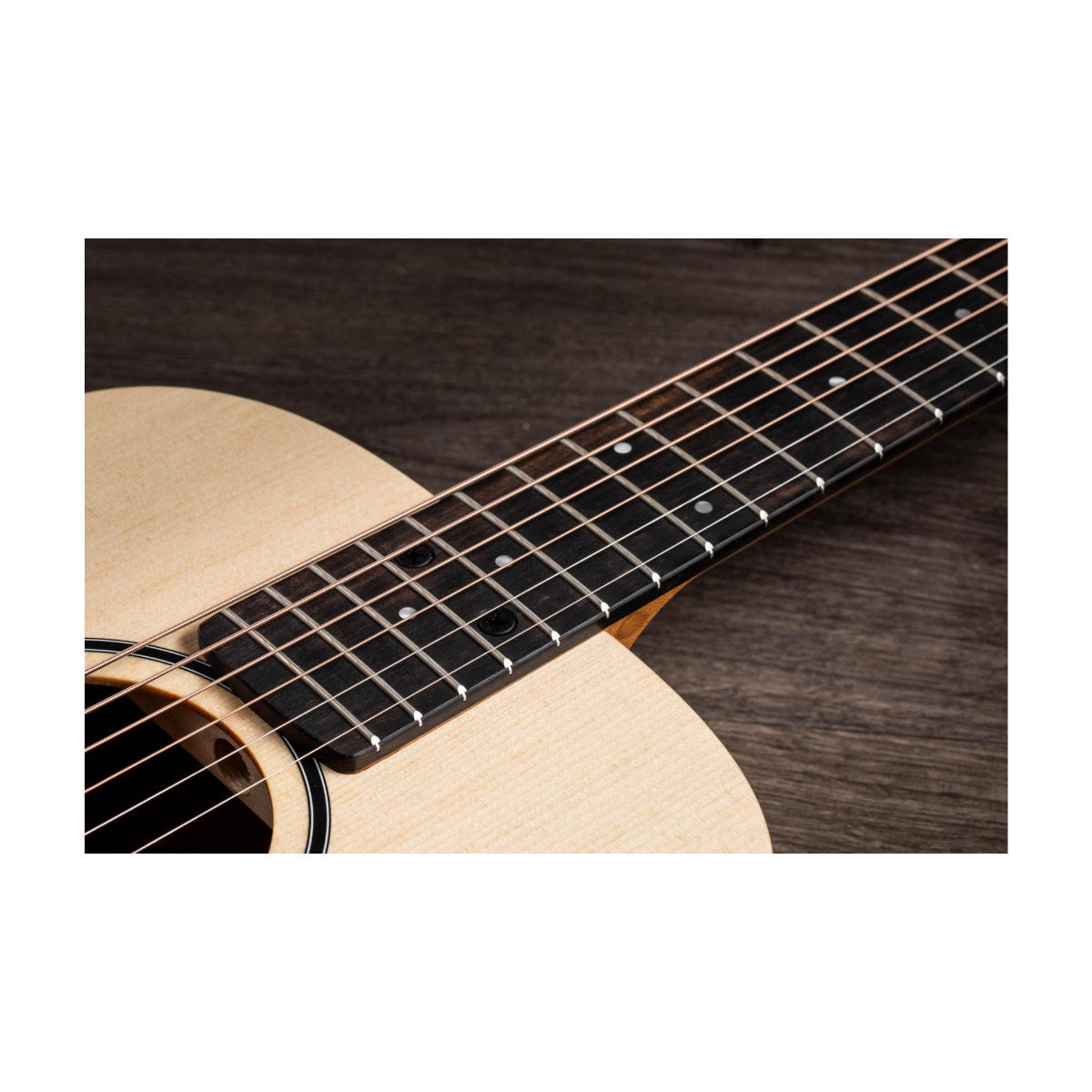 Taylor BT1e Baby Taylor Acoustic Guitar - Bananas at Large®