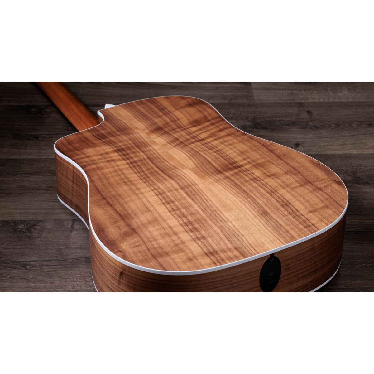 Taylor 210ce Walnut Acoustic-Electric Guitar