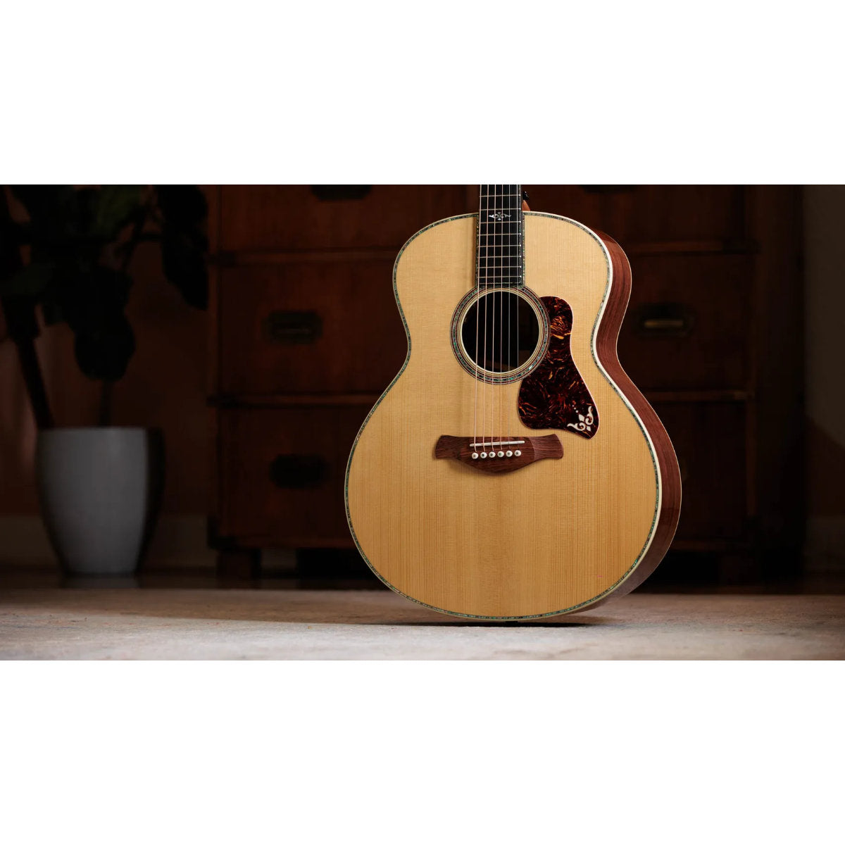 Taylor Gold Label 914e Honduran Rosewood Acoustic-Electric Guitar