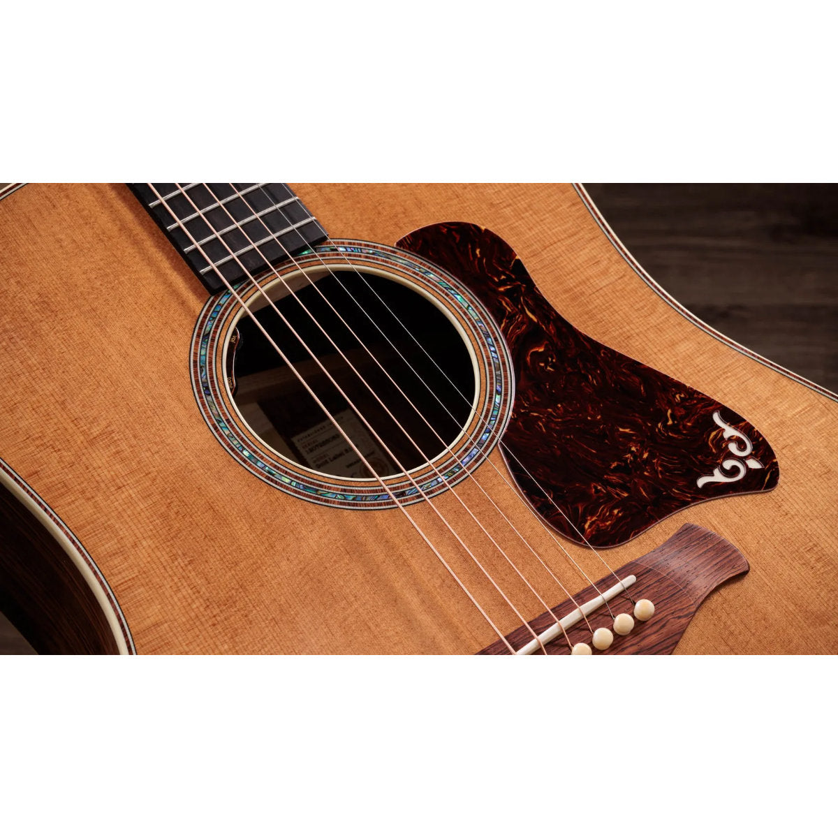 Taylor Gold Label 810e Honduran Rosewood Acoustic-Electric Guitar