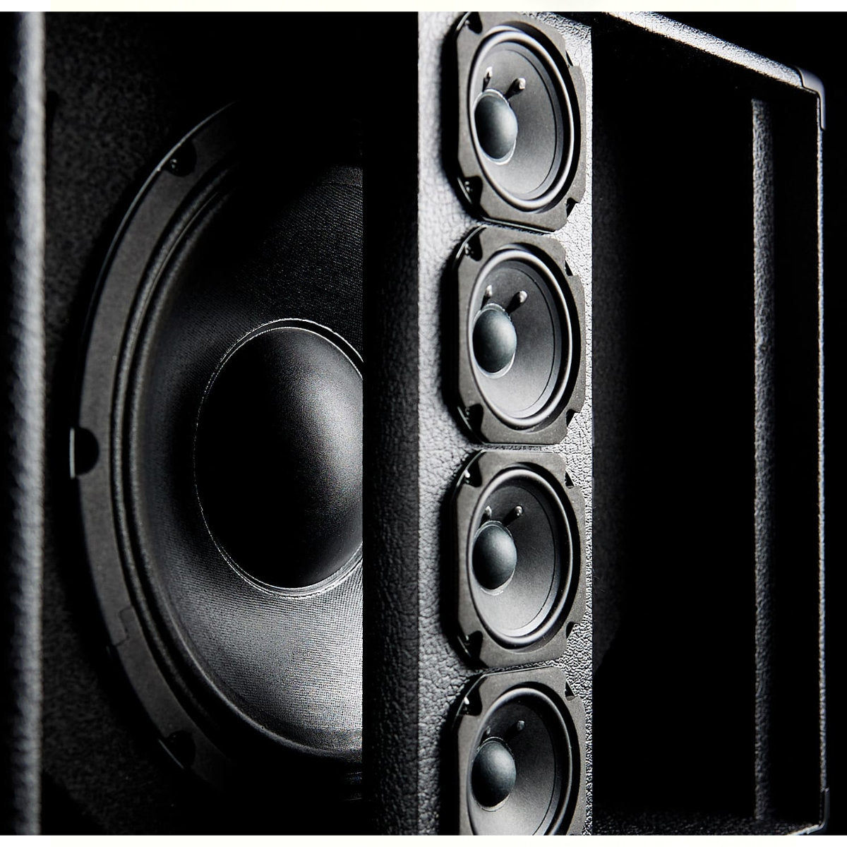 Genzler BA2-115-3SLT Slanted 1x15" Bass Amplification Array - 500W Cabinet