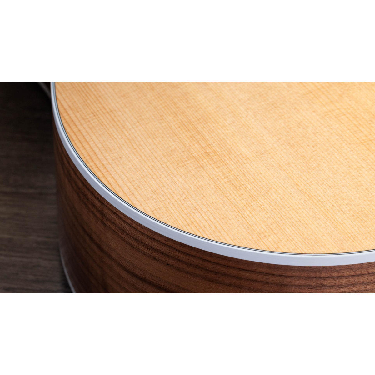 Taylor 210ce Walnut Acoustic-Electric Guitar