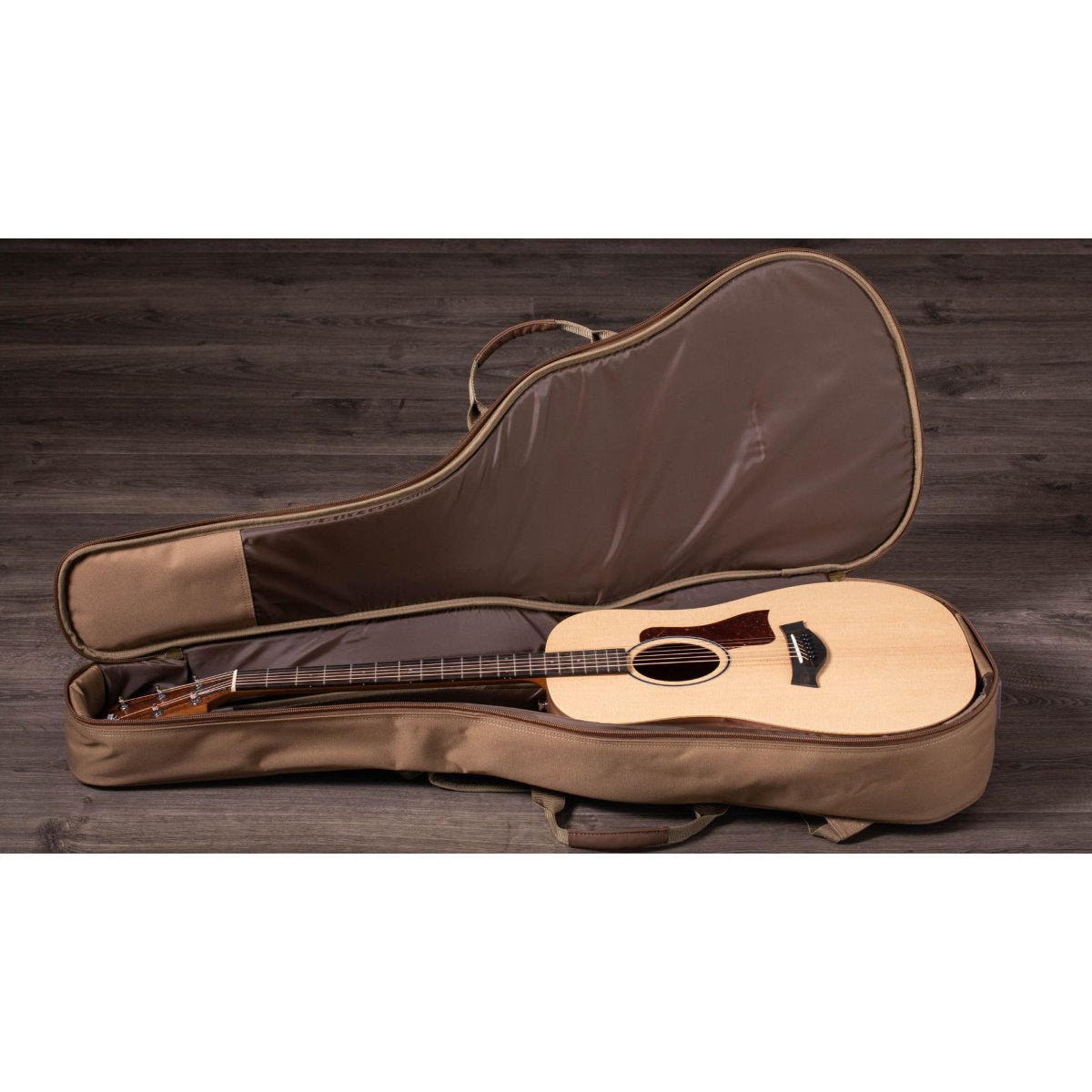 Taylor BBT Big Baby Taylor Acoustic Guitar with Gig Bag – Bananas