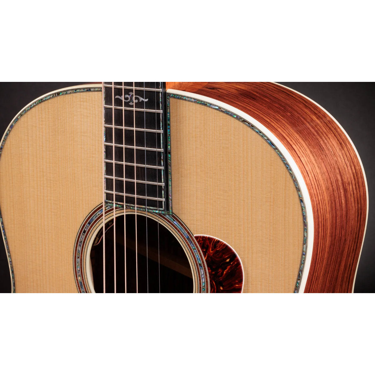 Taylor Gold Label 917e Honduran Rosewood Acoustic-Electric Guitar