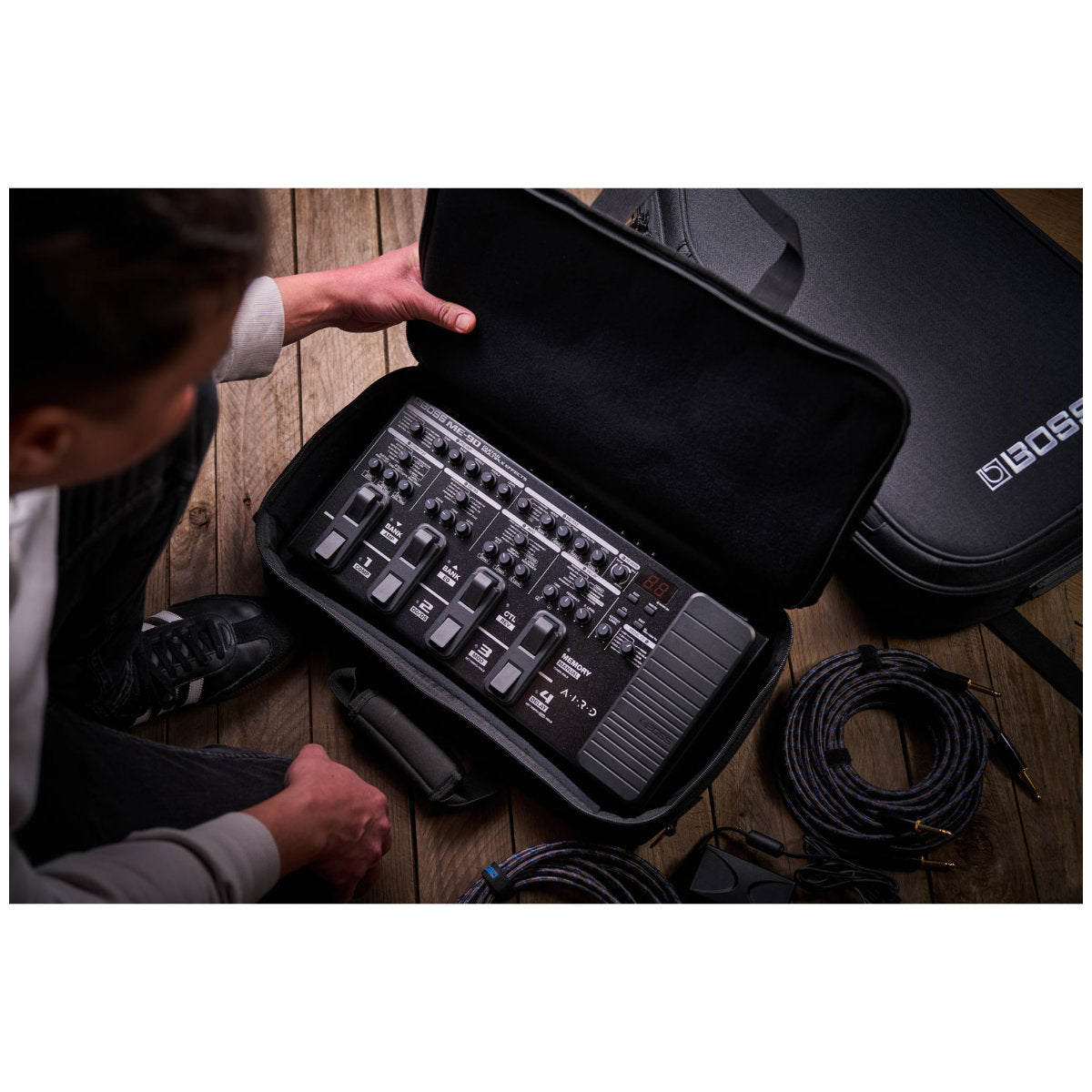 BOSS CB-BM-M Multi-Effect Case - Medium (for the GT-1000, GX-100, ME-90, and ME-90B)