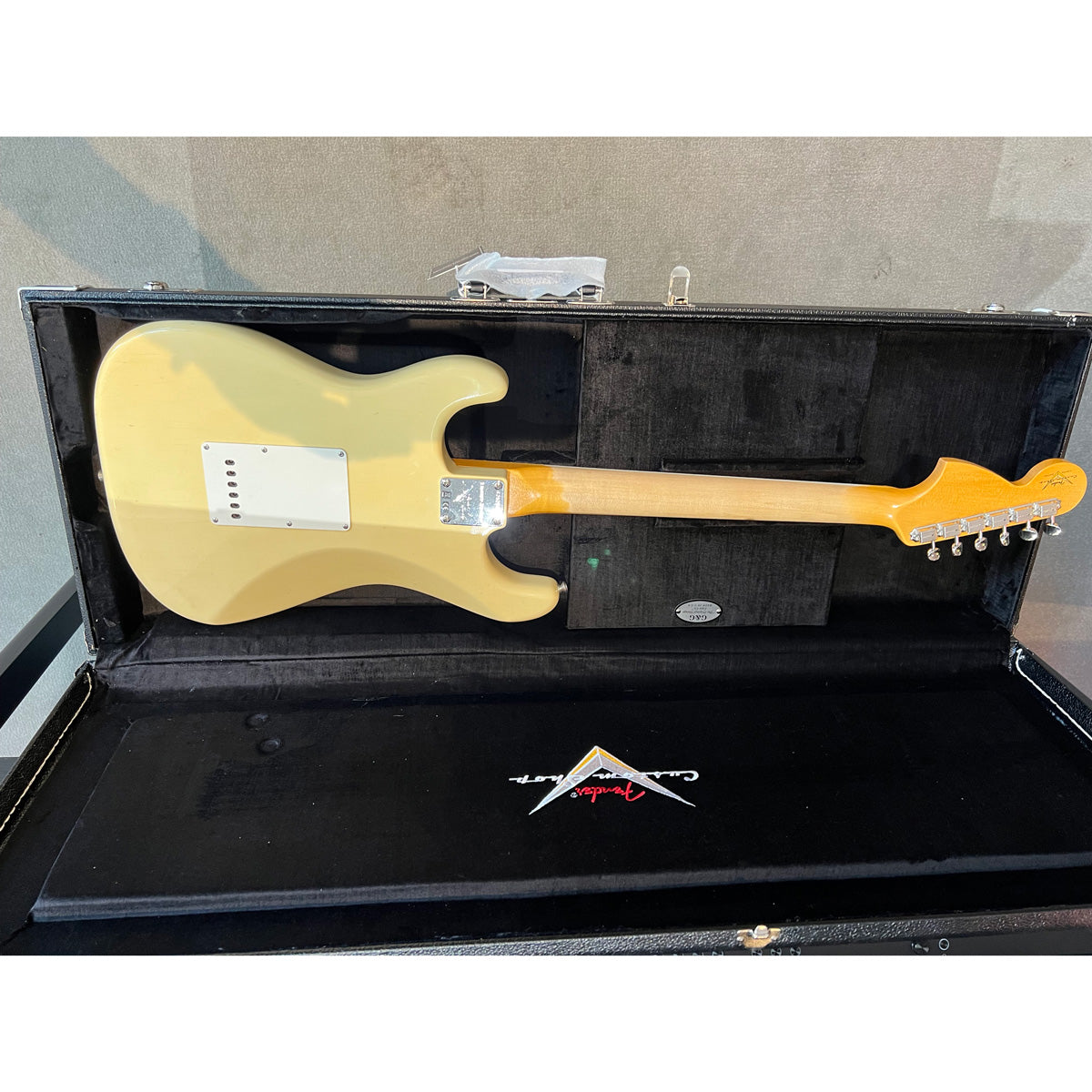 Fender Custom Shop B2 Limited Edition '67 Stratocaster HSS Journeyman Relic - Rosewood Fingerboard - Aged Vintage White