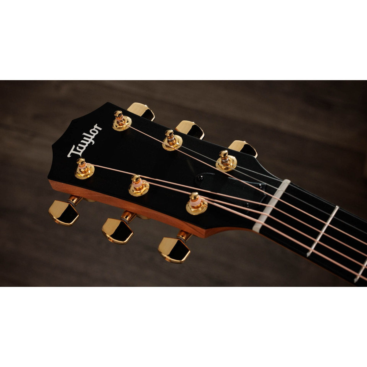 Taylor 214ce-K DLX Hawaiian Koa Acoustic-Electric Guitar