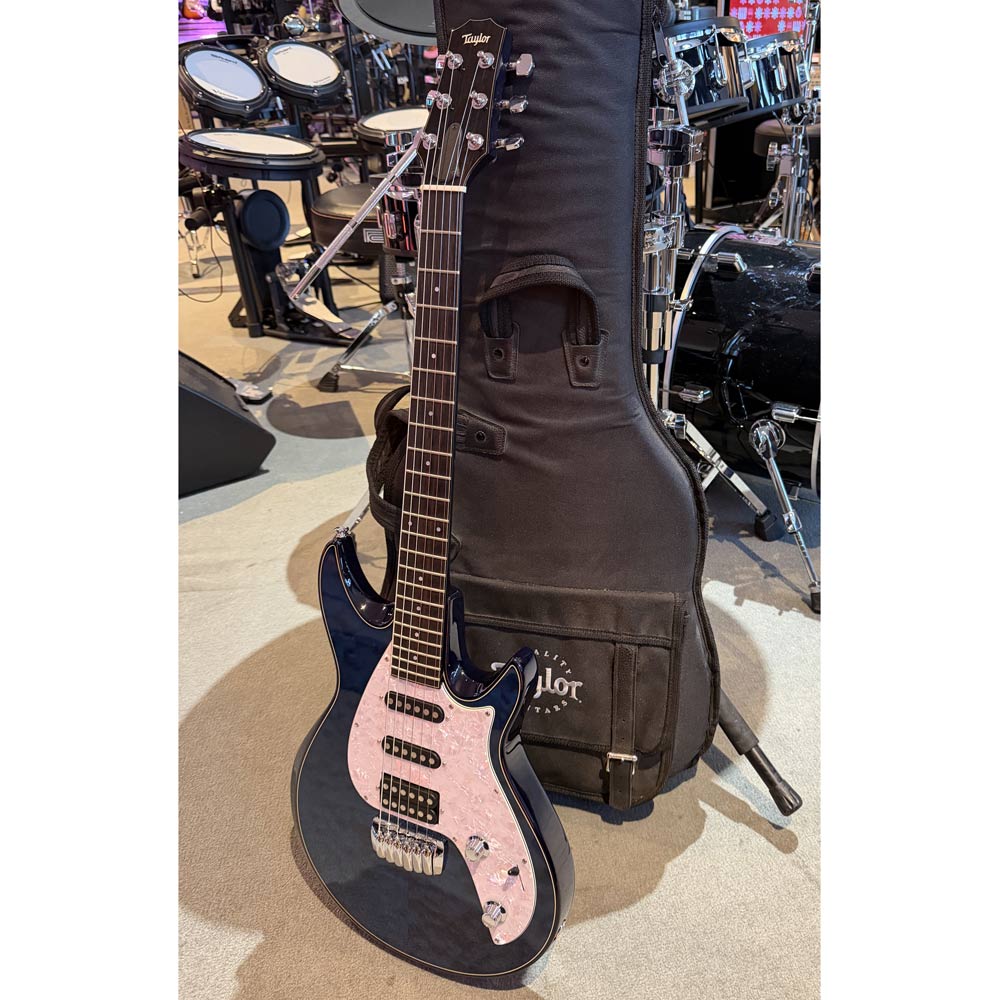 Taylor SolidBody SSH Electric Guitar w/ Deluxe Taylor Gig Bag - Trans Blue Quilt Top (Pre-Owned)