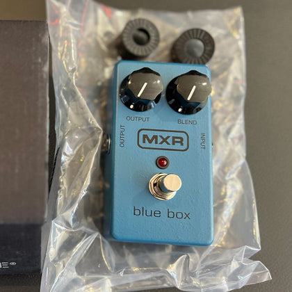 MXR M103 Blue Box Octave Fuzz Pedal (Joe Satriani Private Collection) (Pre-Owned)