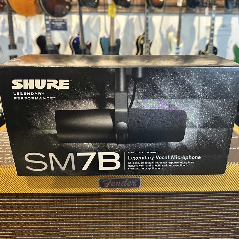 Shure SM7B Professional Dynamic Microphone (Pre-Owned)