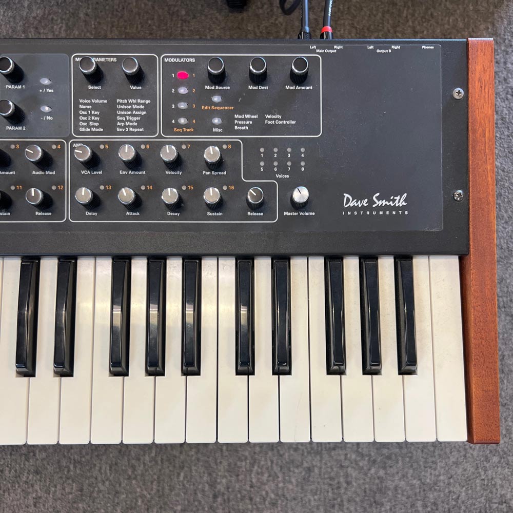 Dave Smith Prophet '08 PE 61-Key 8-Voice Polyphonic Analog Synthesizer w/ Gig Bag (Pre-Owned)