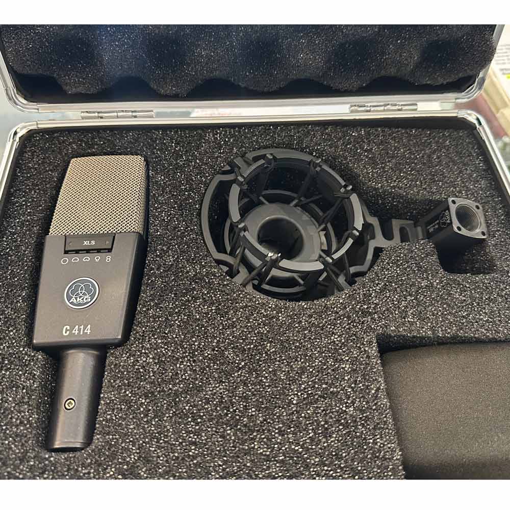 AKG C414 XLS Large-Diaphragm Multi-Pattern Condenser Mic w/ Case (Pre-Owned)