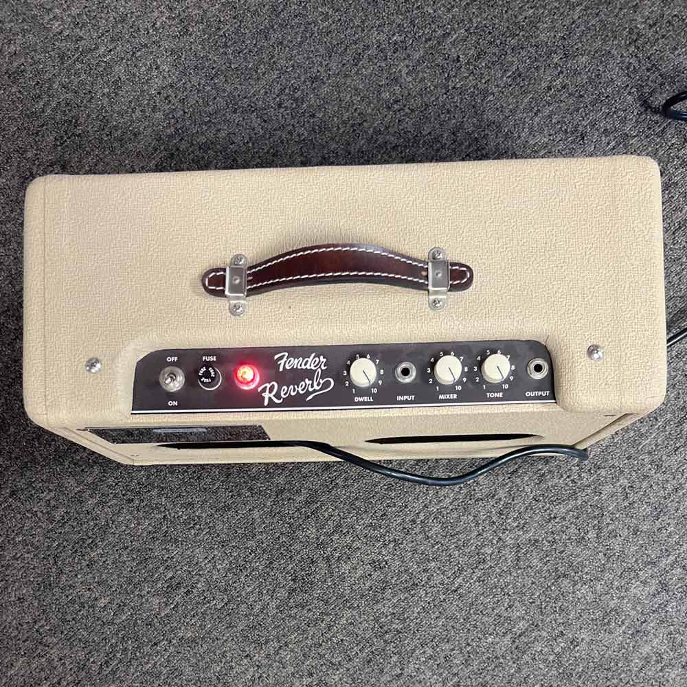 Fender '63 Reverb Reissue All-Tube Guitar Reverb Effects Unit (Pre-Owned)