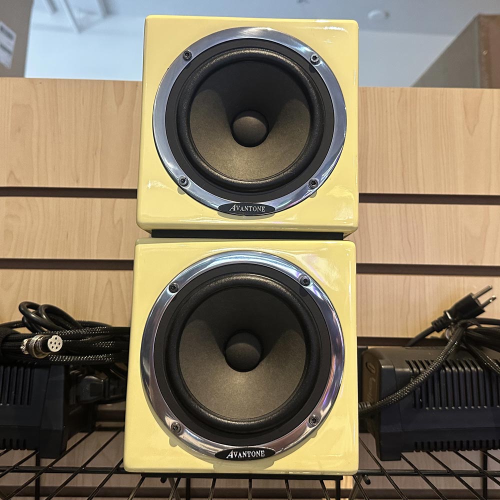 Avantone Pro MixCube Active Full-Range Mini Reference Monitor Speaker Pair w/ Stands (Pre-Owned)