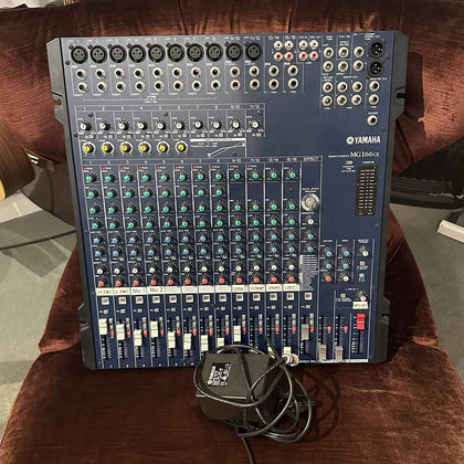 Yamaha MG 166CX 16-Channel Live Mixing Console with Digital Effects (Pre-Owned)