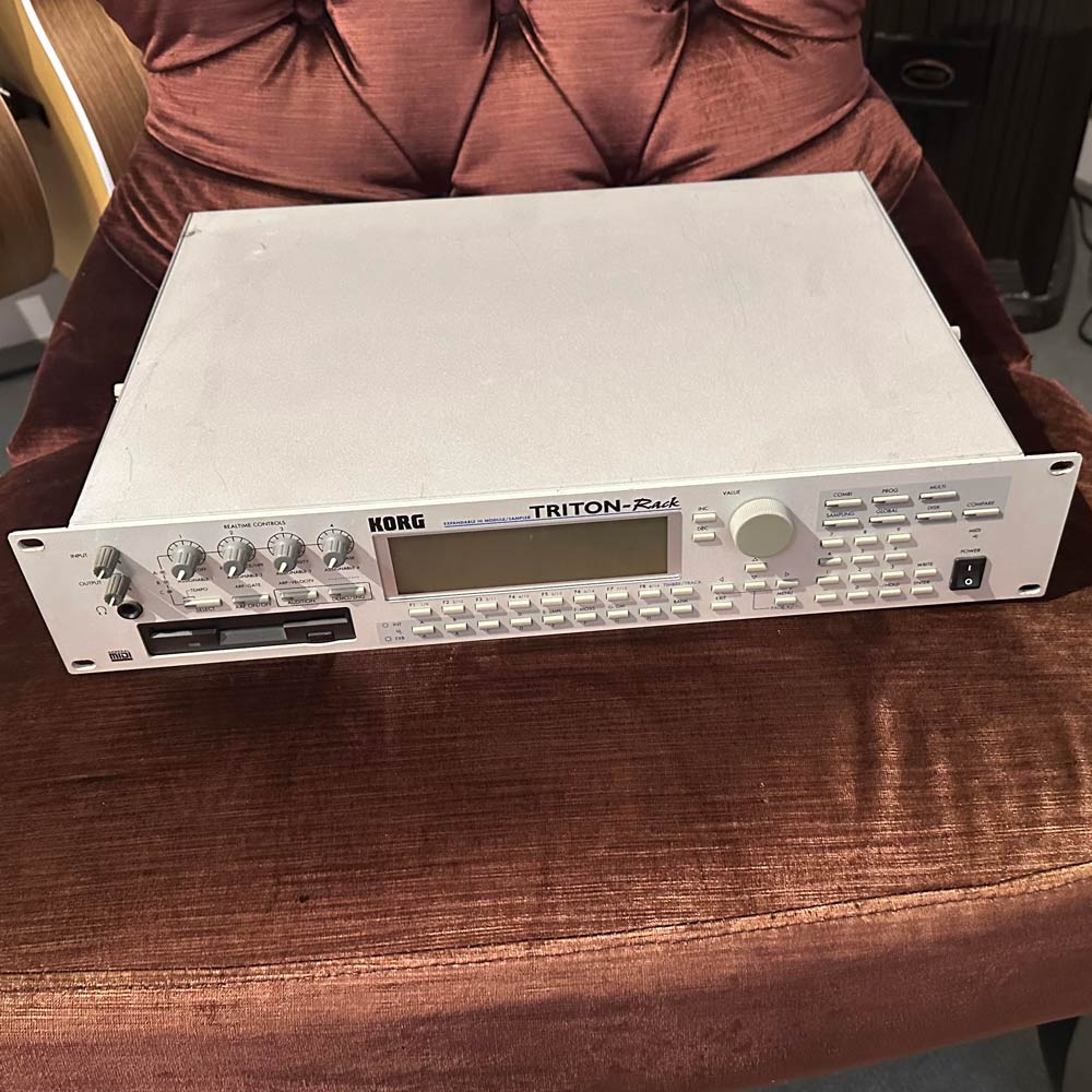 Rackmount Triton Music Workstation/Sampler (PreOwned) Bananas