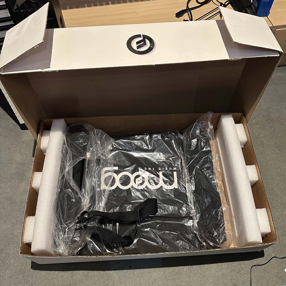 Moog Minimoog Voyager Analog Synthesizer (Pre-Owned)