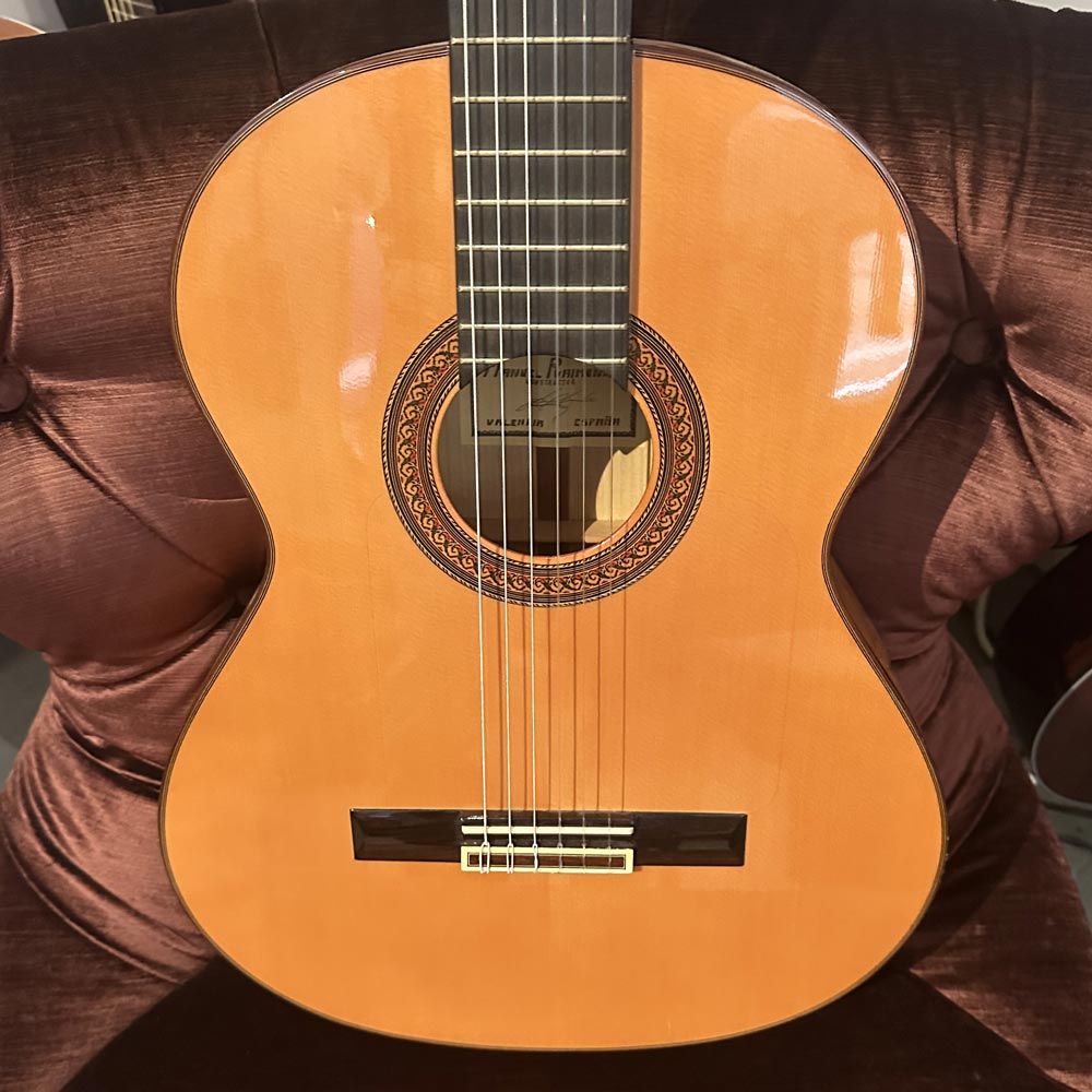 Raimundo 1999 145F Flamenco Guitar w/ Case (Pre-Owned)