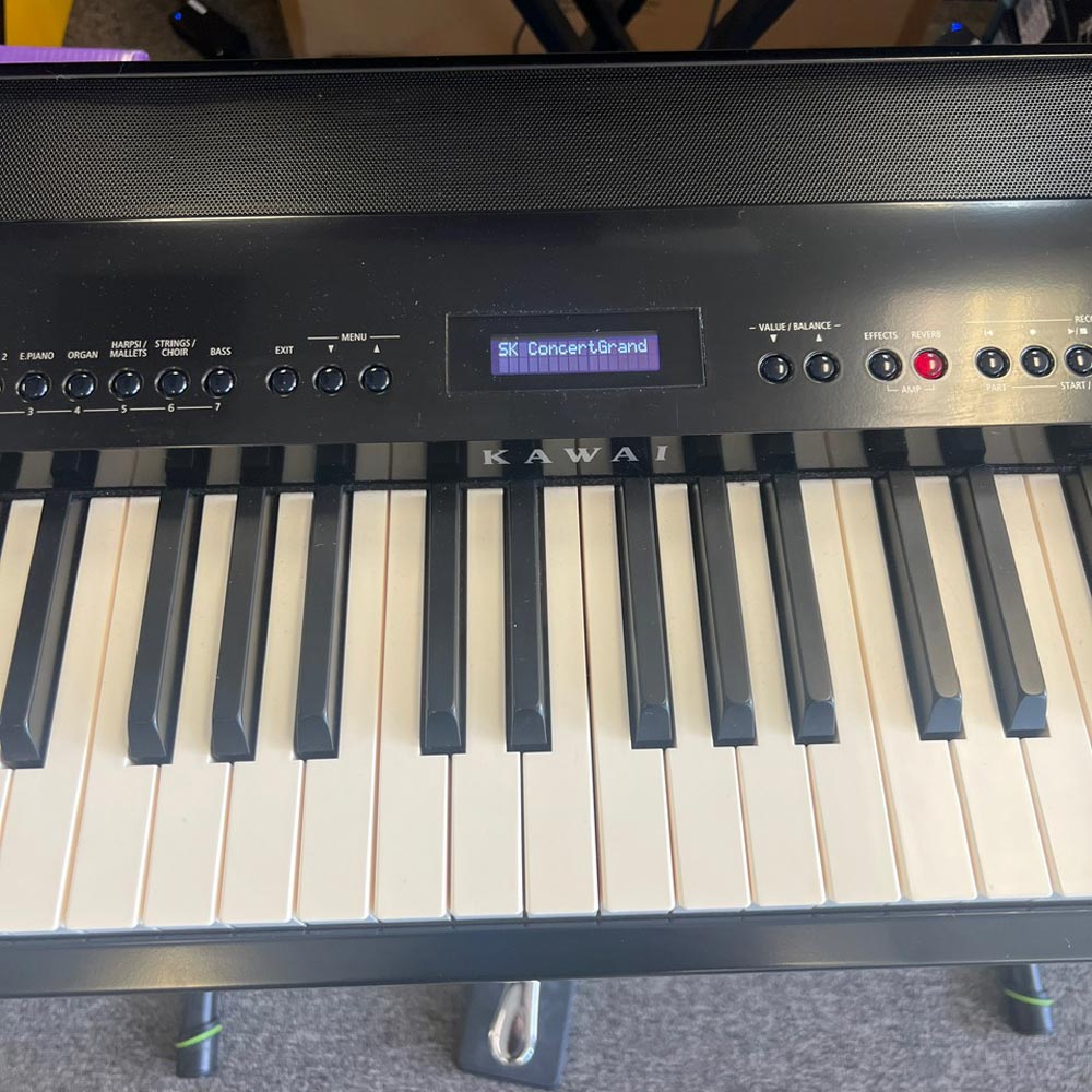 Kawai ES8 88-Key Portable Digital Piano w/ Stand (Pre-Owned)