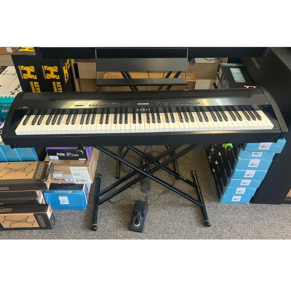 Kawai ES8 88-Key Portable Digital Piano w/ Stand (Pre-Owned)