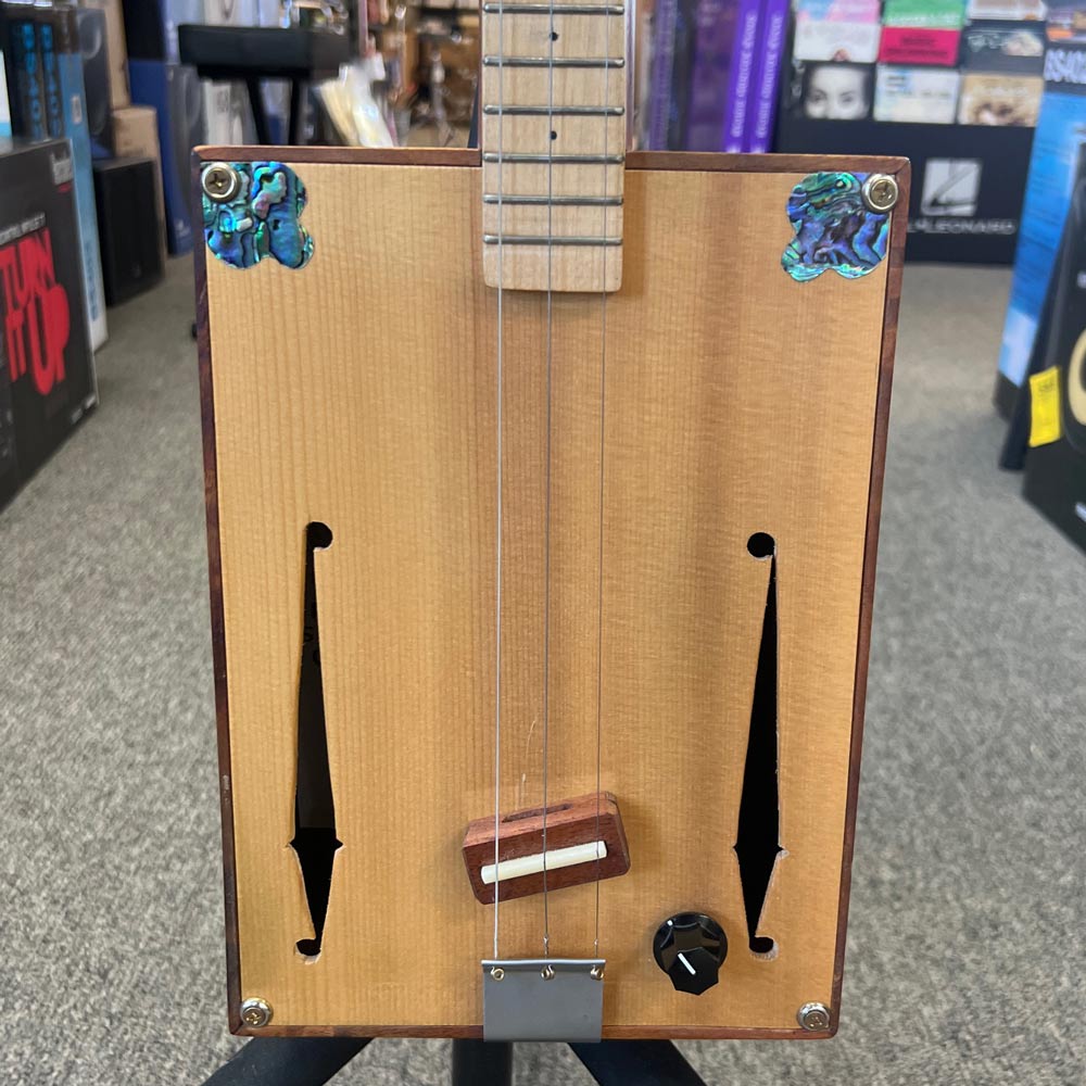 E3 Strings 3-String Hardwood Cigar Box Acoustic-Electric Guitar #131 (Pre-Owned)