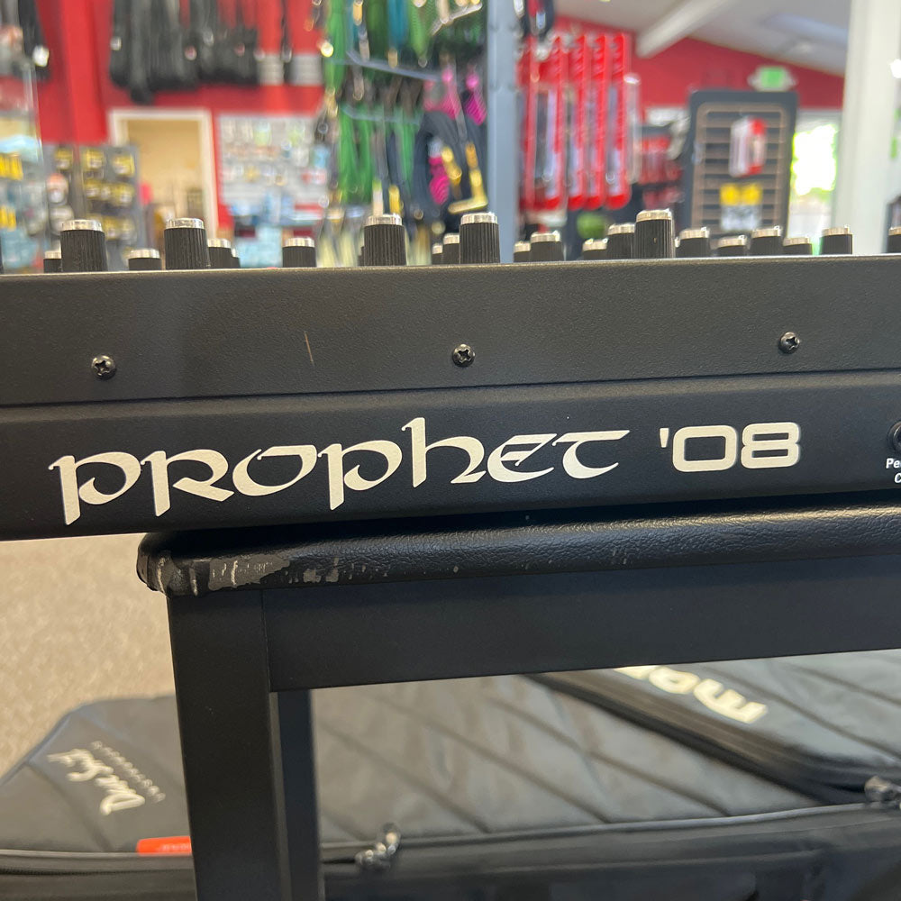 Dave Smith Prophet '08 PE 61-Key 8-Voice Polyphonic Analog Synthesizer w/ Gig Bag (Pre-Owned)