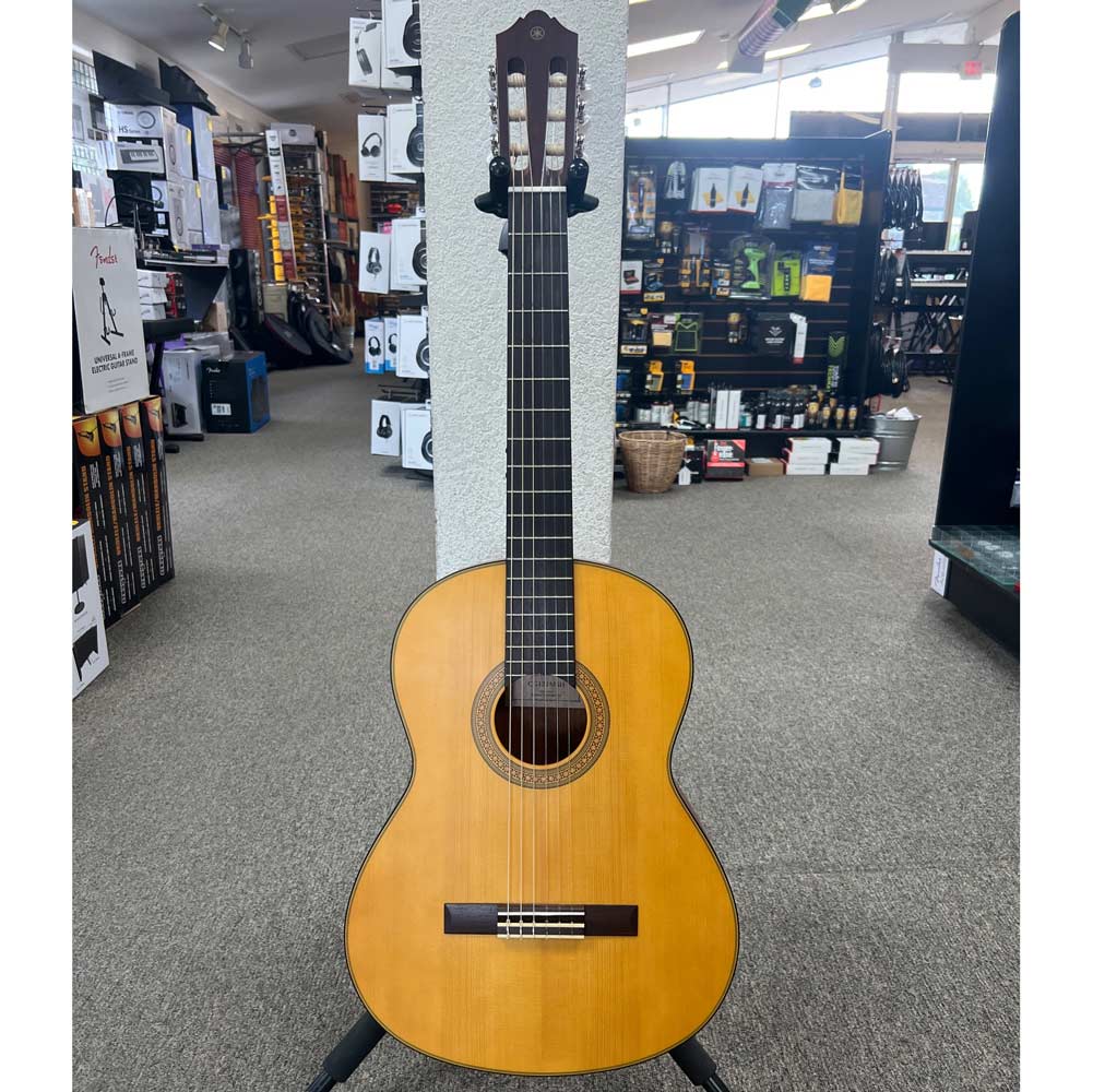 Yamaha CG122MSH Classical Acoustic Guitar w/ Gig Bag (Pre-Owned)