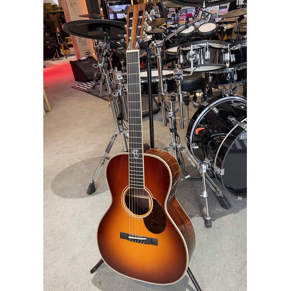 Santa Cruz H13 13-Fret Small Jumbo Acoustic Guitar w/ Case (Pre-Owned)