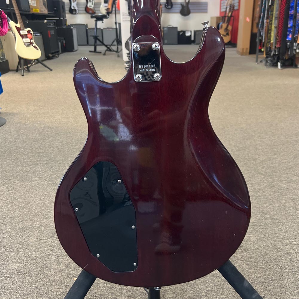 Ibanez CN100 Electric Guitar w/ Case (Pre-Owned)