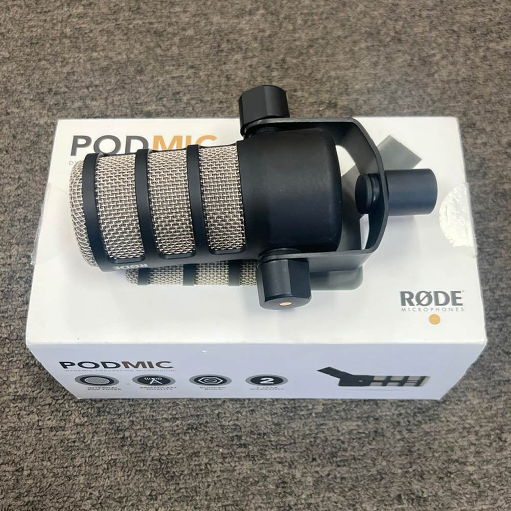 Rode PodMic Dynamic Broadcast Microphone (Pre-Owned)