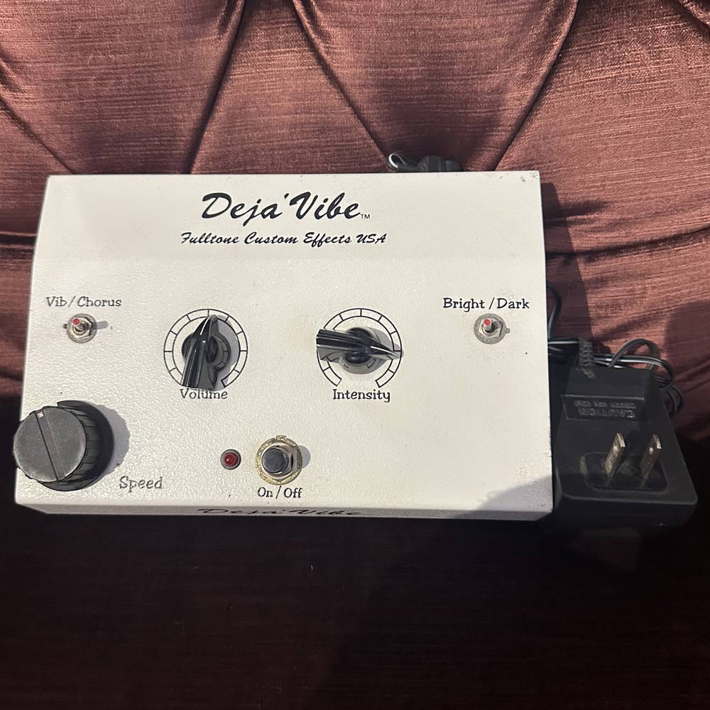 fulltone vibe pedal Fulltone 1998 Original Deja Vibe Pedal (Pre-Owned) – Bananas At Large Inc.® Musical Instruments & Pro Audio