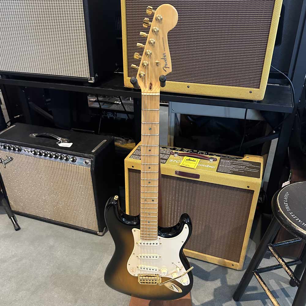 Fender 2004 50th Anniversary Stratocaster Electric Guitar w/ Case (Pre-Owned)