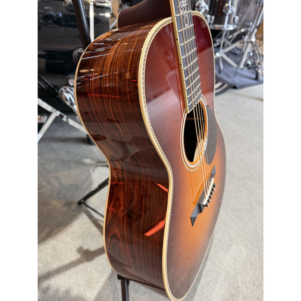 Santa Cruz H13 13-Fret Small Jumbo Acoustic Guitar w/ Case (Pre-Owned)