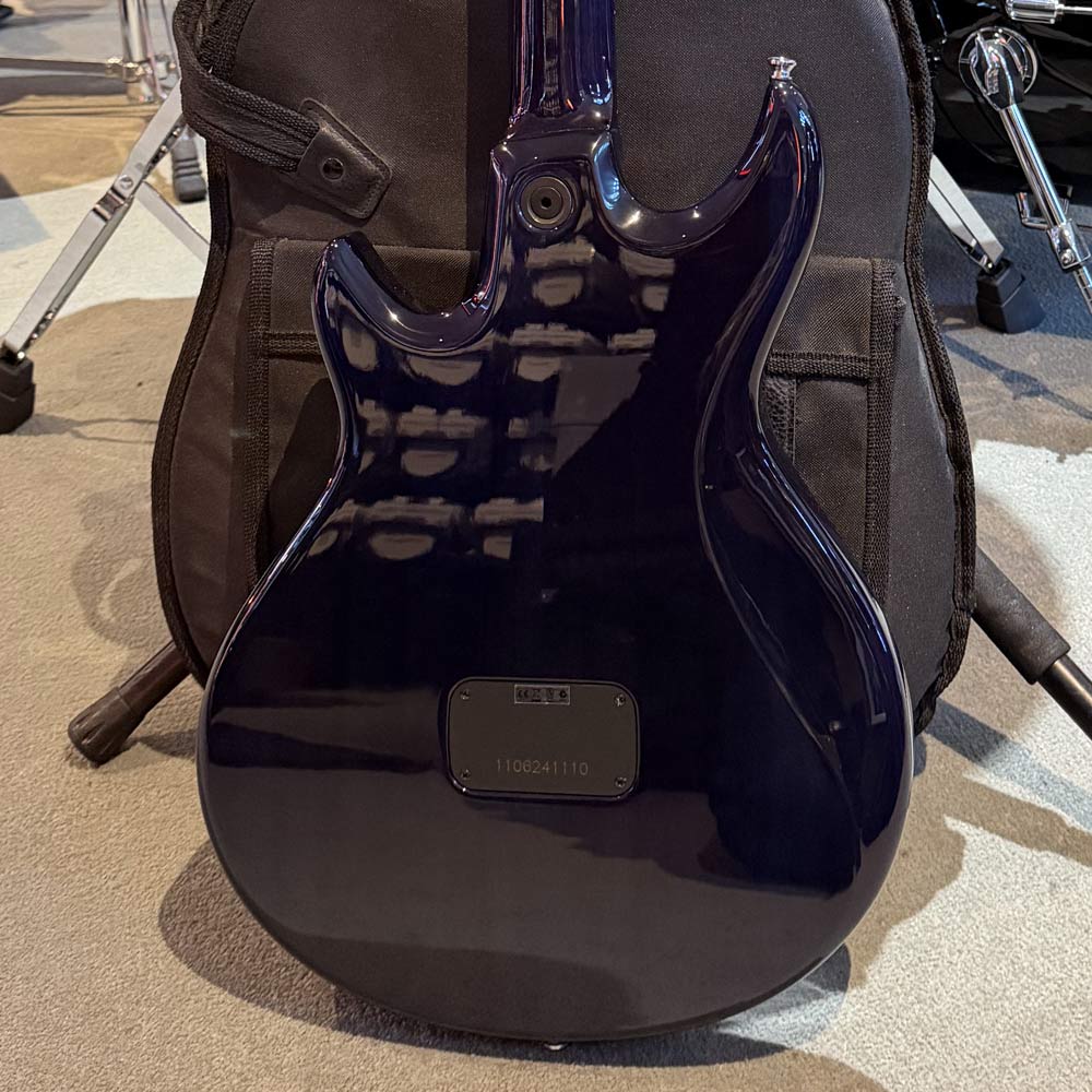 Taylor SolidBody SSH Electric Guitar w/ Deluxe Taylor Gig Bag - Trans Blue Quilt Top (Pre-Owned)