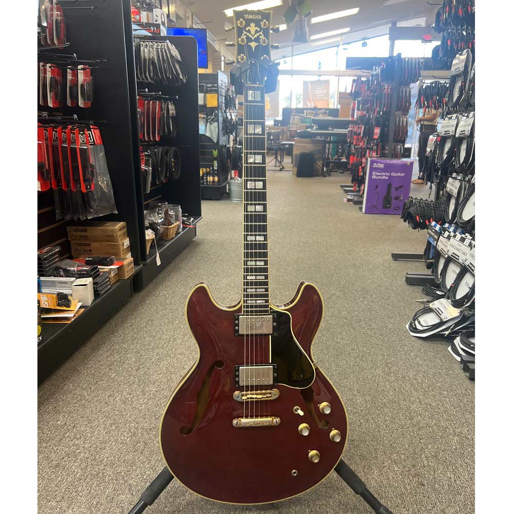 Yamaha SA2000 Semi-Hollowbody Electric Guitar w/ Case (Pre-Owned)