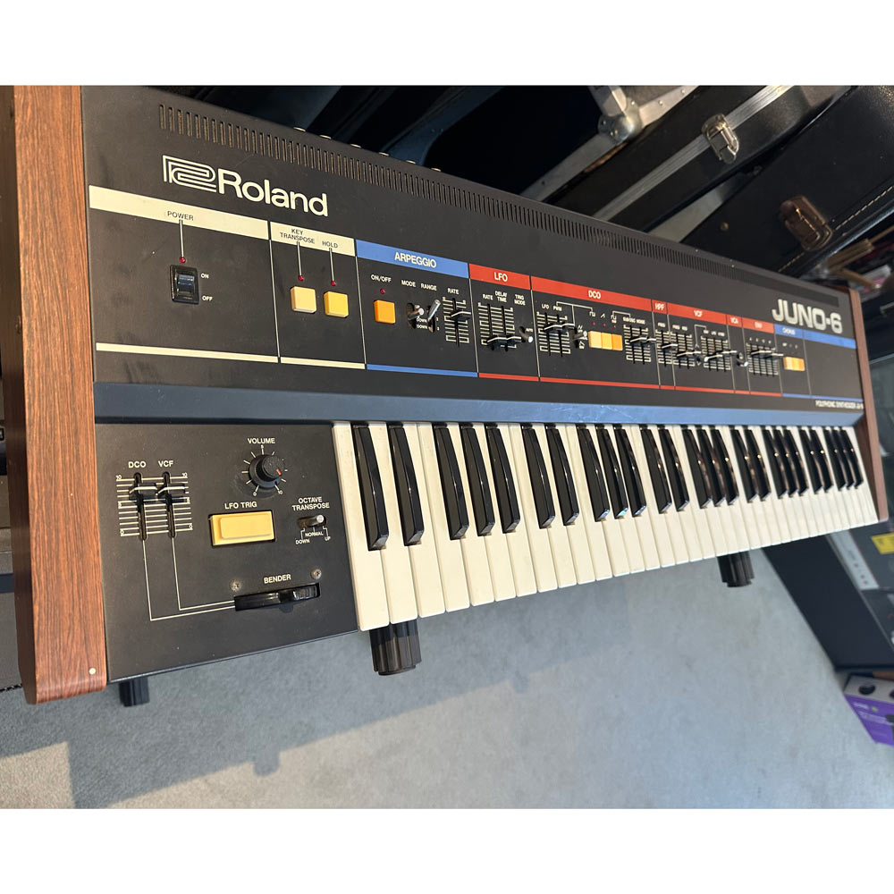 Roland JUNO-6 美品 Roland Vintage 80s Juno-6 61-Key Polyphonic Synthesizer (Pre-Owned