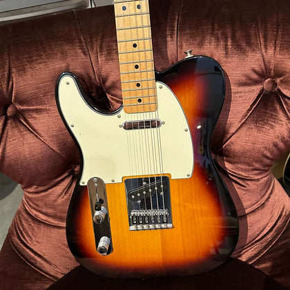 Fender 2015 MIM Left-Handed Standard Telecaster Electric Guitar w/ Case - Sunburst (Pre-Owned)