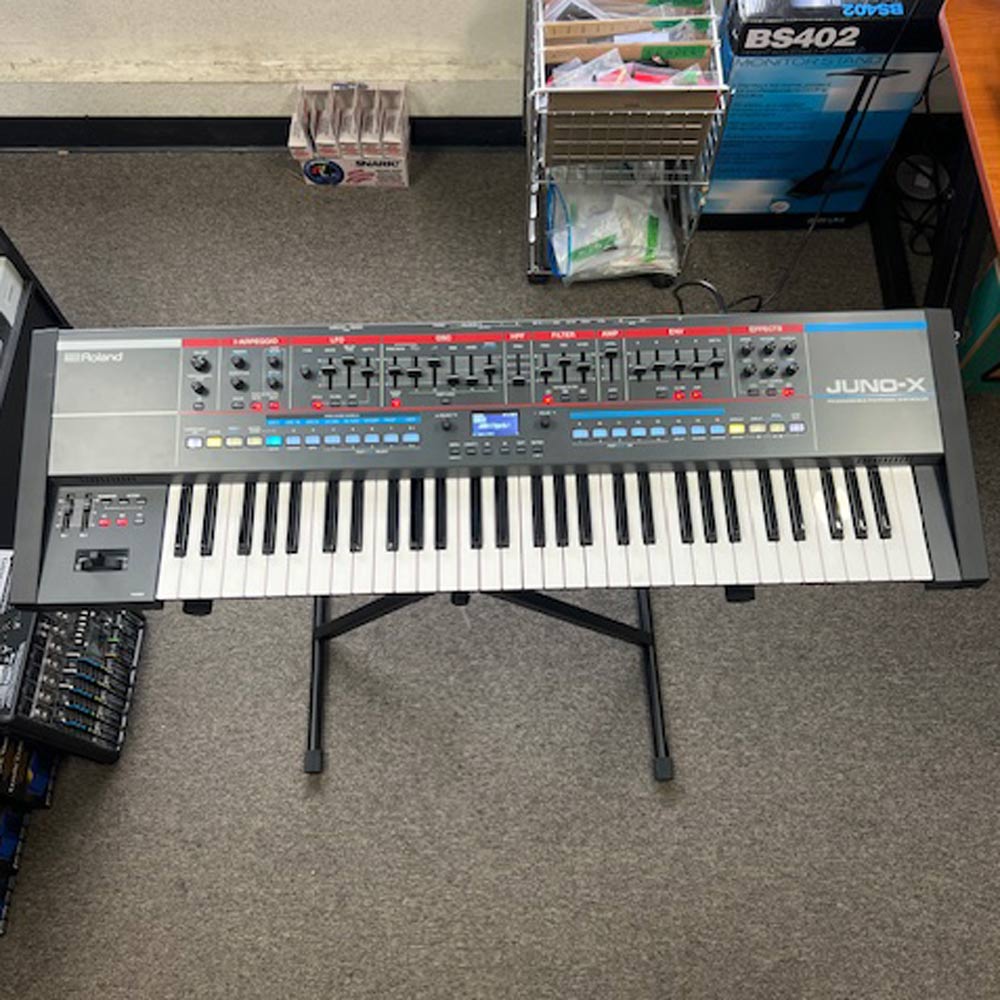 Roland Juno-X 61-Key Programmable Polyphonic Synthesizer (Pre-Owned)