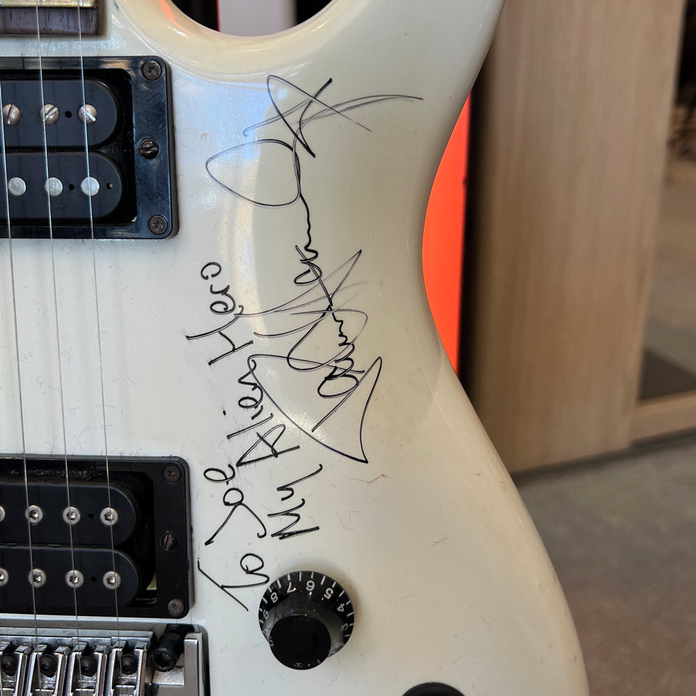 Joe Satriani Original JS Prototype Electric Guitar Autographed by Paul Stanley and Gene Simmons (Pre-Owned) (Joe Satriani Private Collection)