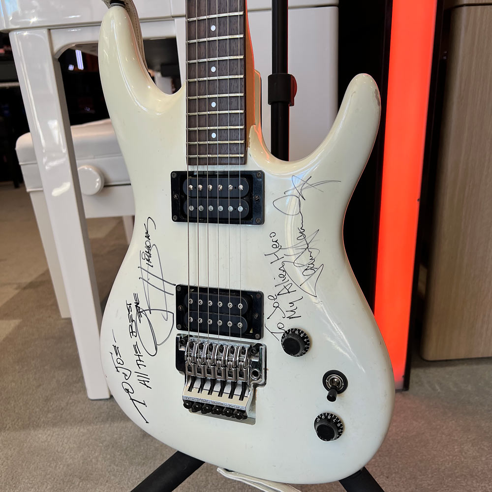 Joe Satriani Original JS Prototype Electric Guitar Autographed by Paul Stanley and Gene Simmons (Pre-Owned) (Joe Satriani Private Collection)