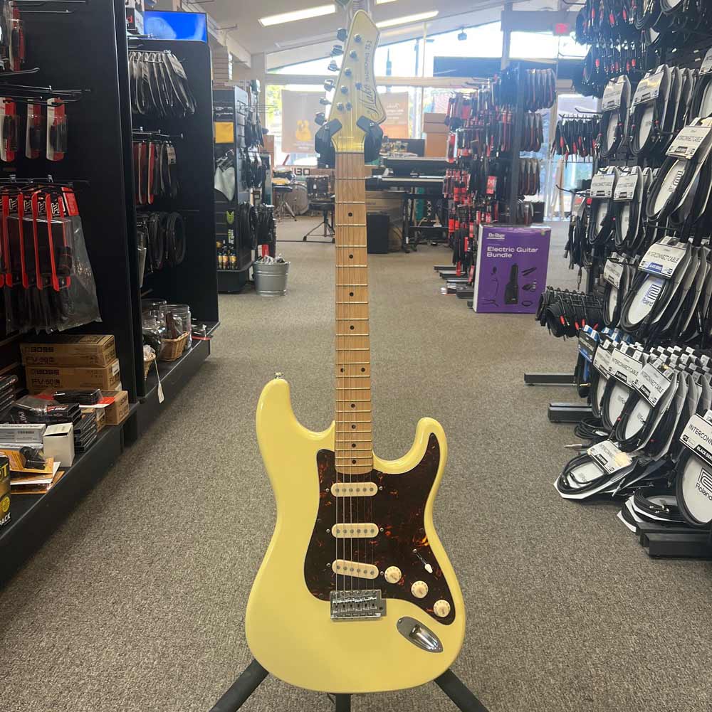 Mako Traditionals TS-3 Electric Guitar w/ Gig Bag (Pre-Owned)