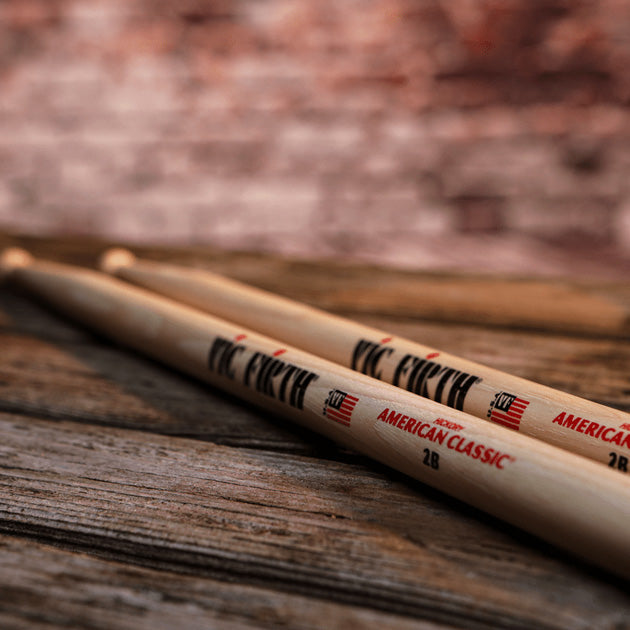 Vic Firth American Classic 2B Drumsticks - Bananas at Large®