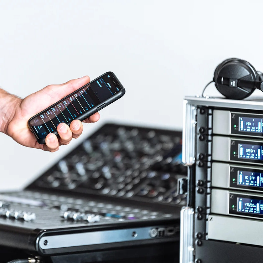 Sennheiser EW-D Evolution Wireless Handheld Microphone System w/ e835 - Frequency Band R4-9 - 552 - 607.8 MHz